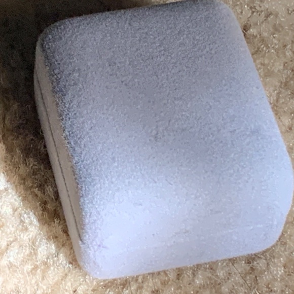 14K Gold Cross Pendant - Picture 10 of 10